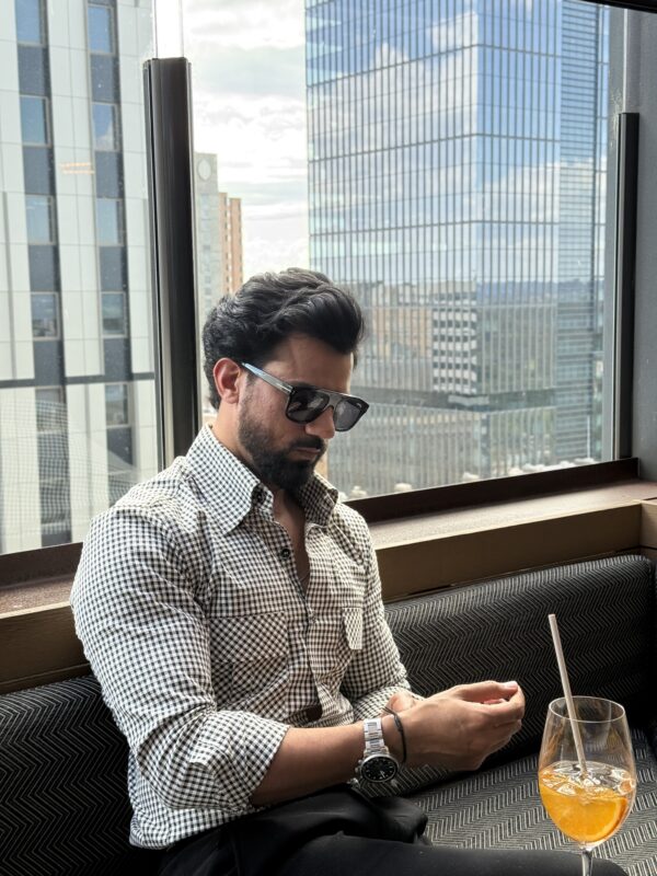 Double pocket black and white check shirt - Image 4
