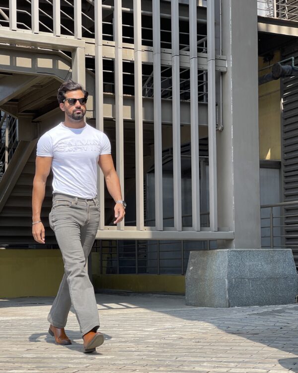 Grey straight fit jeans with gold tone stitch