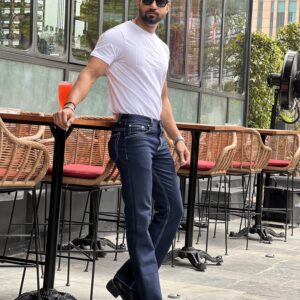 Navy blue straight fit jeans with white tone stitch