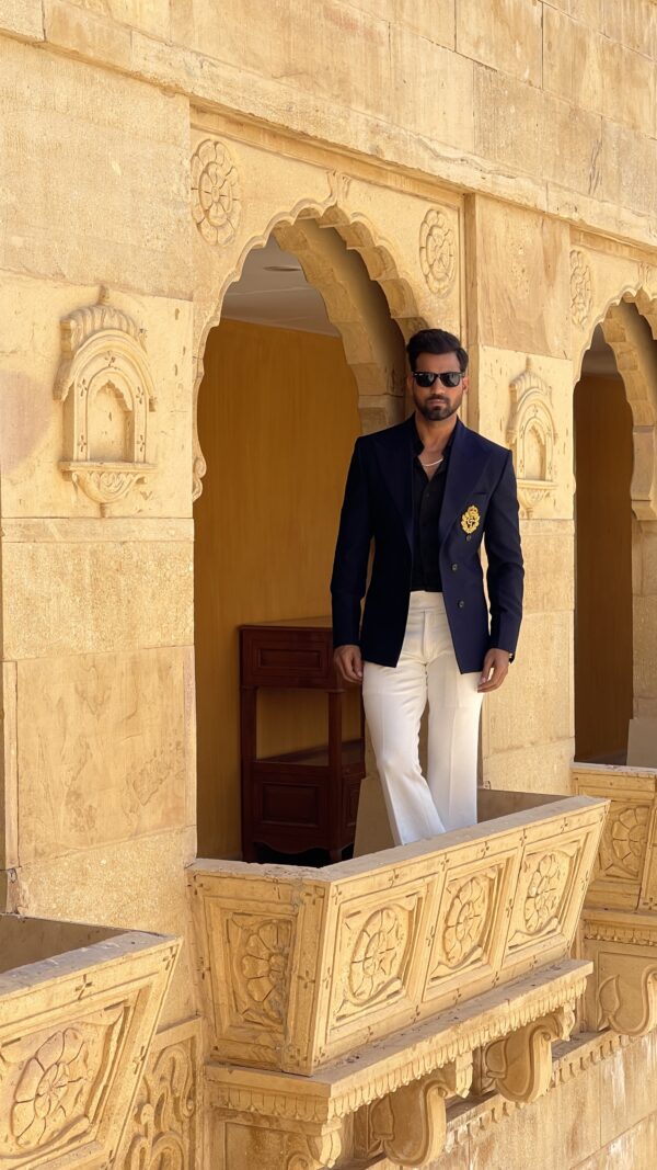 Classic navy medallion blazer - Image 4