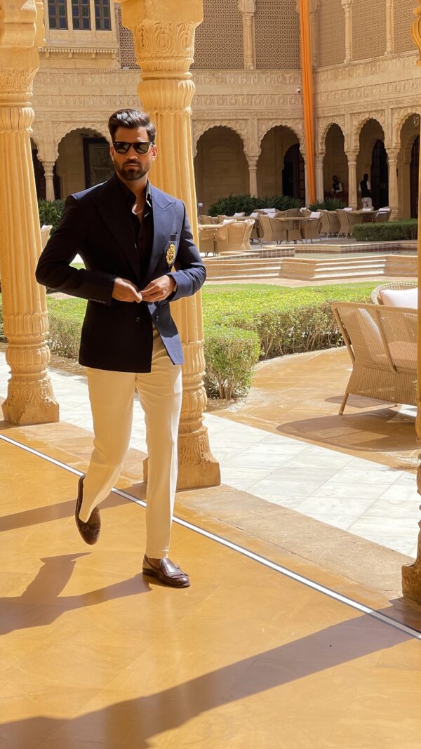 Classic navy medallion blazer - Image 3